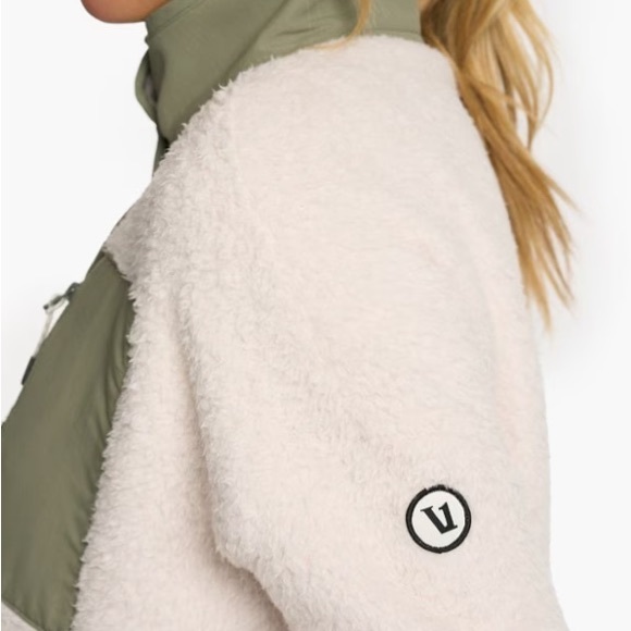 Women's Vuori Cozy Sherpa Popover - Picture 4 of 6